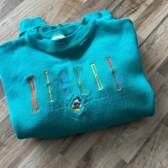 Vintage Mickey Crew - Picture 4 of 5